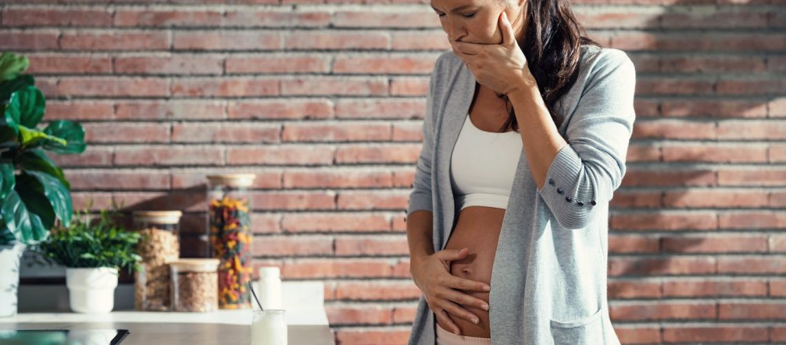 Gastro de la femme enceinte : quels risques ? Que faire ?